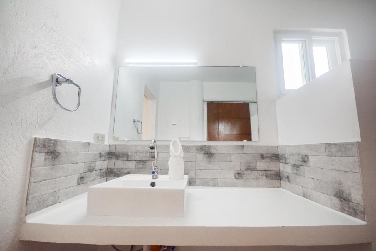 Babosam Hotel Balabag  Bagian luar foto